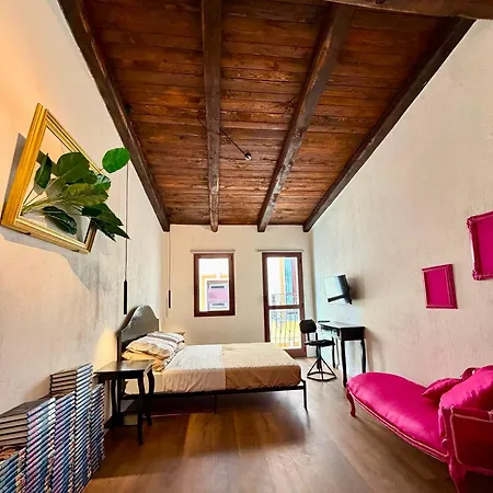 Dekag House أولبيا